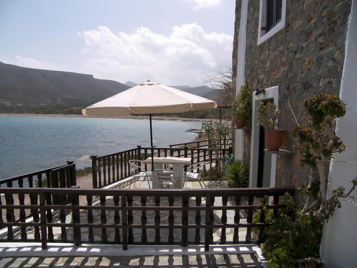 Hiona Cottage Palekastro Exterior foto