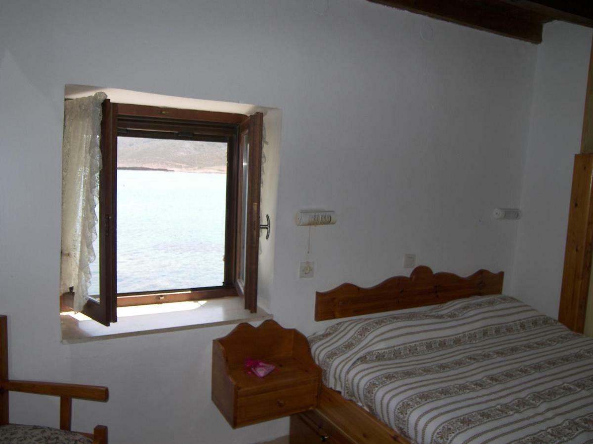 Hiona Cottage Palekastro Exterior foto