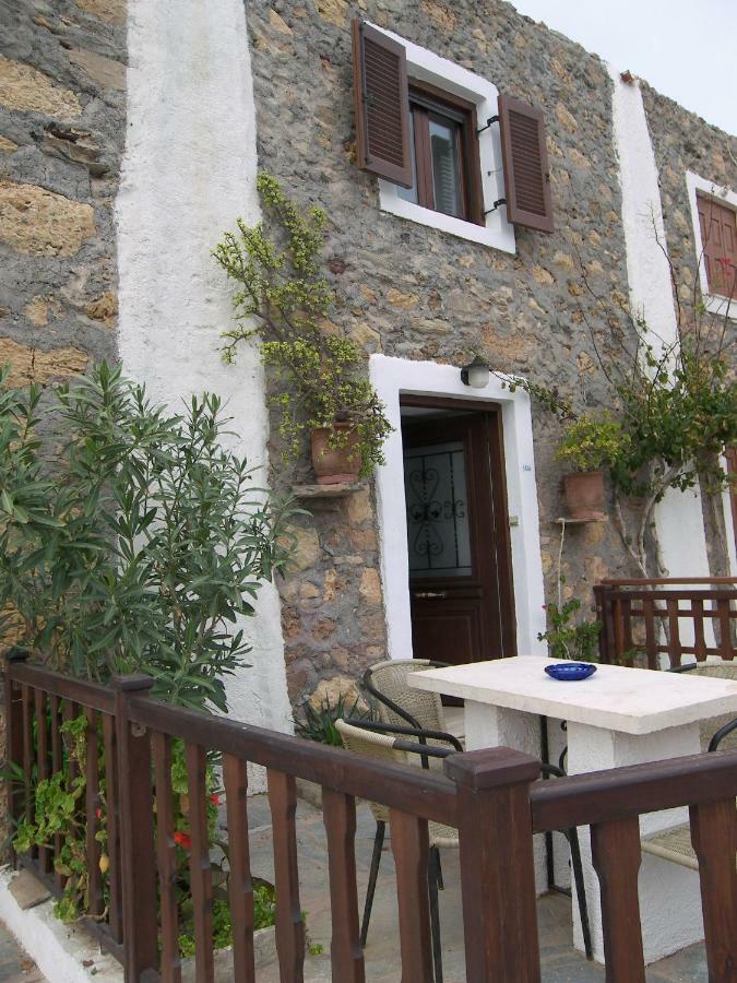 Hiona Cottage Palekastro Exterior foto